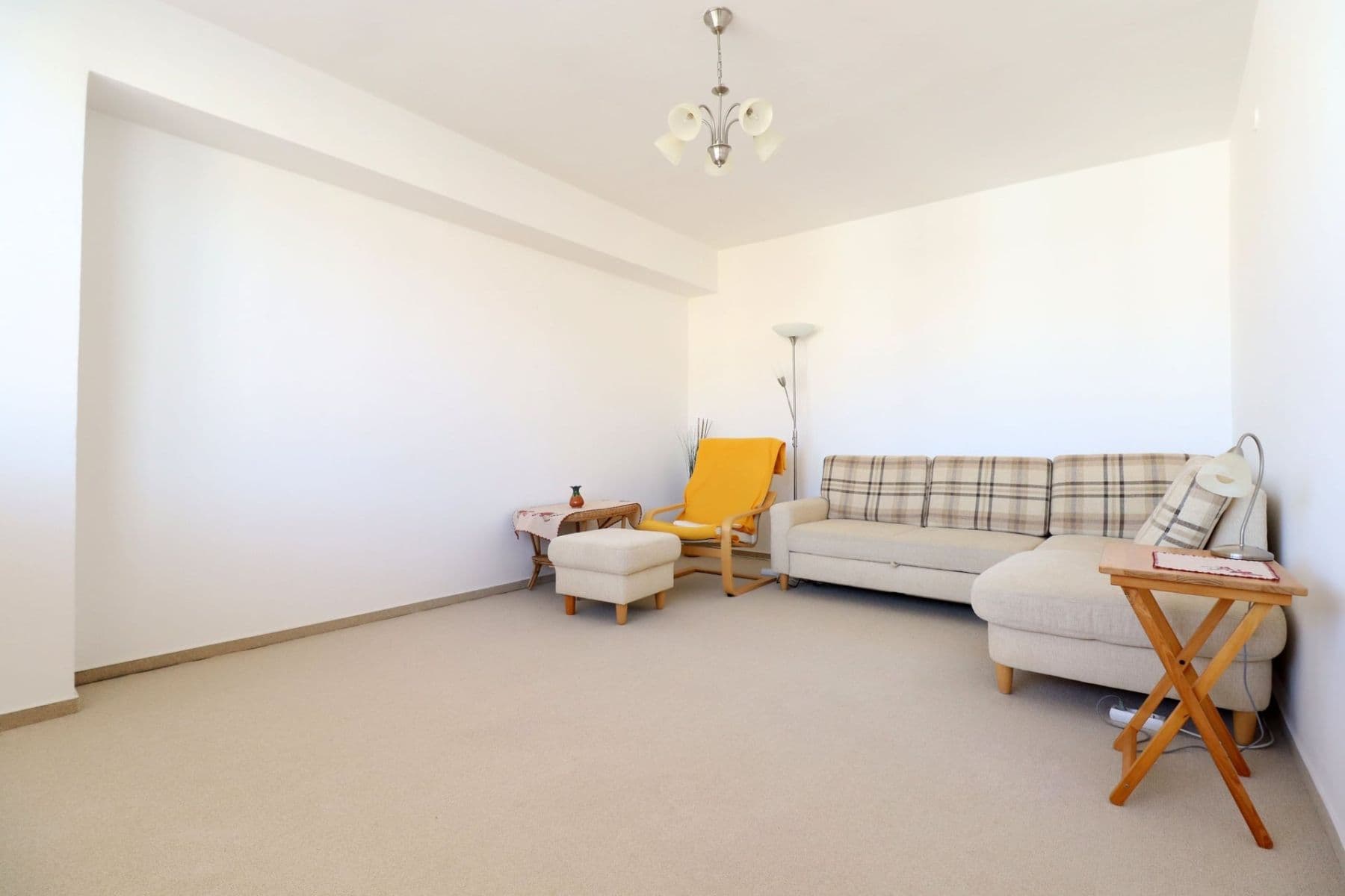 Prenájom bytu 3-izbový 77 m², Na Topolce, Praha, Praha Prenájom bytu 3-izbový 77 m², Na Topolce, Praha, Praha