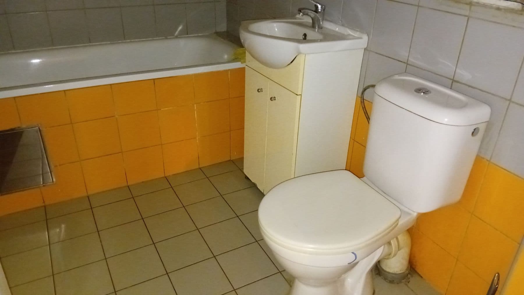 Prenájom nebytového priestoru 42 m², Biskupcova, Praha, Praha Prenájom nebytového priestoru 42 m², Biskupcova, Praha, Praha