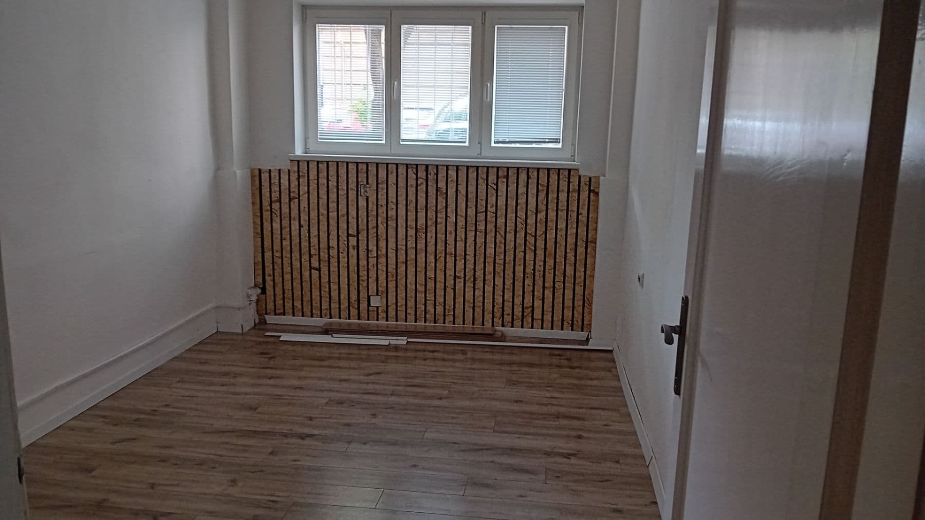 Prenájom nebytového priestoru 42 m², Biskupcova, Praha, Praha Prenájom nebytového priestoru 42 m², Biskupcova, Praha, Praha