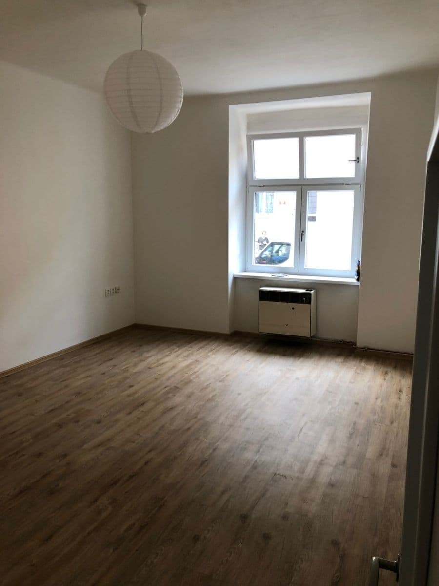 Prenájom bytu 2-izbový 75 m², Sladkovského, Plzeň, Plzeňský kraj Prenájom bytu 2-izbový 75 m², Sladkovského, Plzeň, Plzeňský kraj