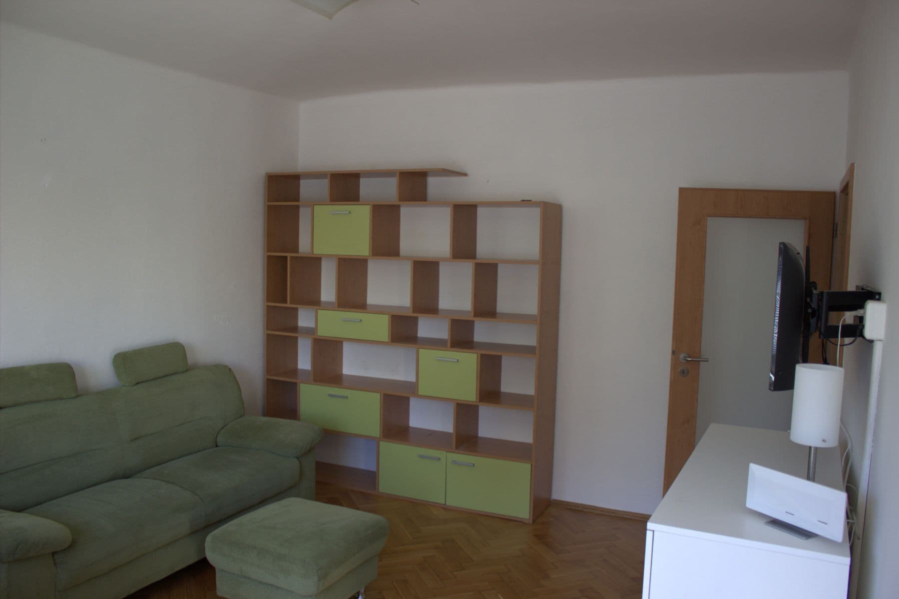 Prenájom bytu 2-izbový 52 m², Jihlavská, Praha, Praha Prenájom bytu 2-izbový 52 m², Jihlavská, Praha, Praha
