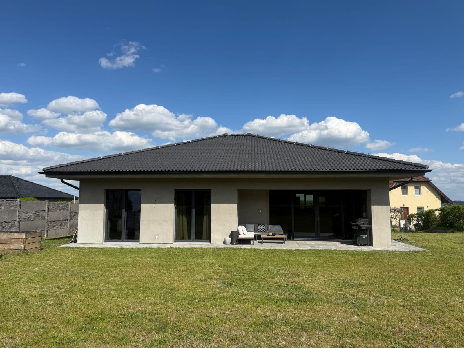 Predaj domu 120 m², pozemek 825 m², Dřínov, Středočeský kraj Predaj domu 120 m², pozemek 825 m², Dřínov, Středočeský kraj