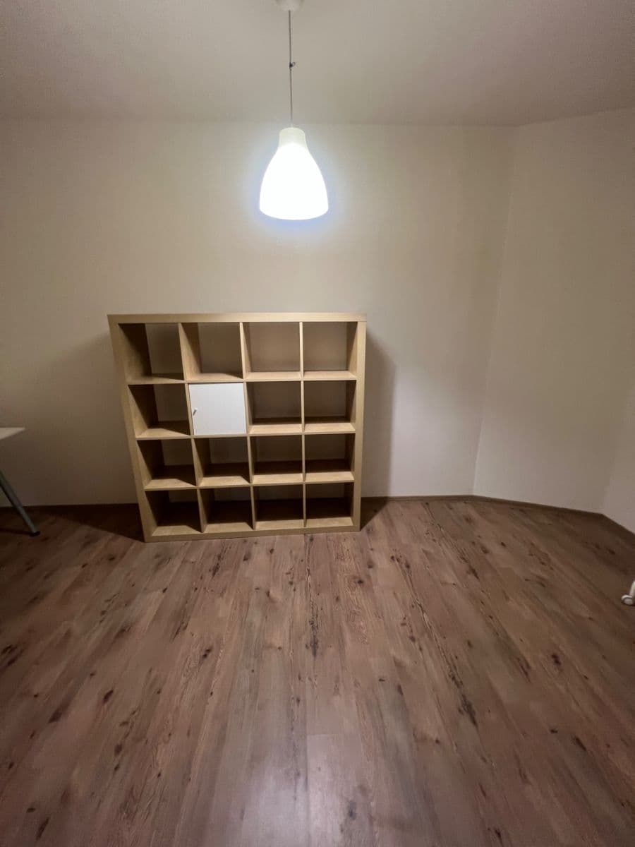 Prenájom nebytového priestoru 12 m², Malešická, Praha, Praha Prenájom nebytového priestoru 12 m², Malešická, Praha, Praha