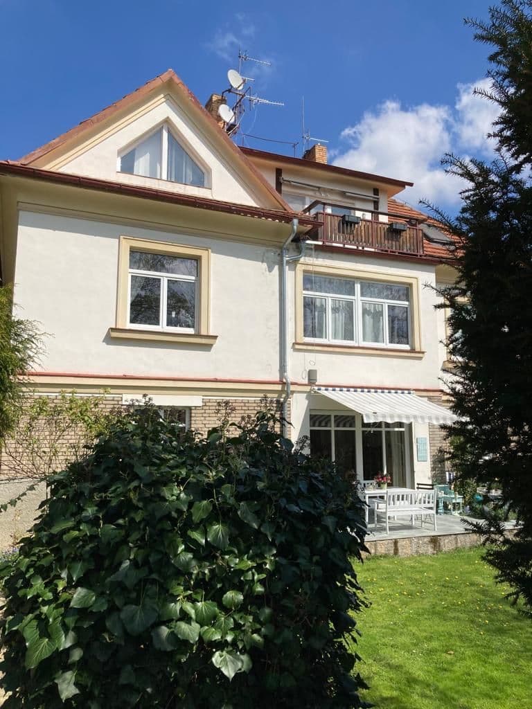 Prenájom bytu 1-izbový 75 m², Pod Hájem, Praha, Praha Prenájom bytu 1-izbový 75 m², Pod Hájem, Praha, Praha