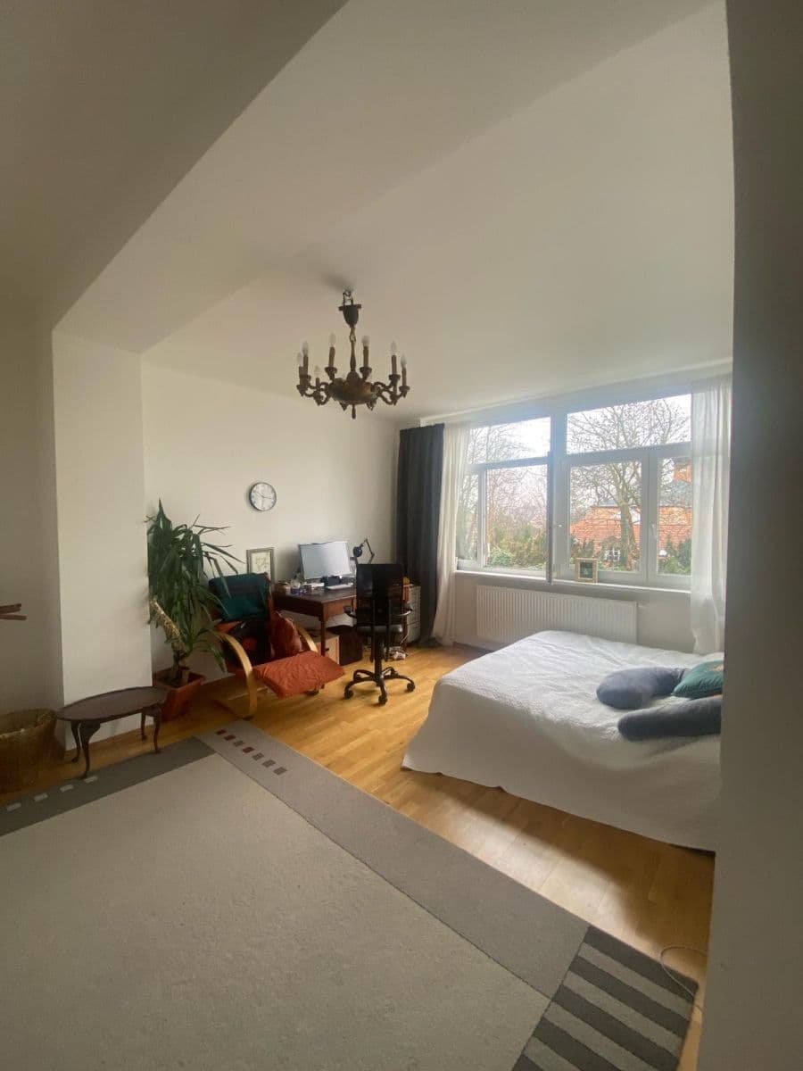 Prenájom bytu 1-izbový 75 m², Pod Hájem, Praha, Praha Prenájom bytu 1-izbový 75 m², Pod Hájem, Praha, Praha