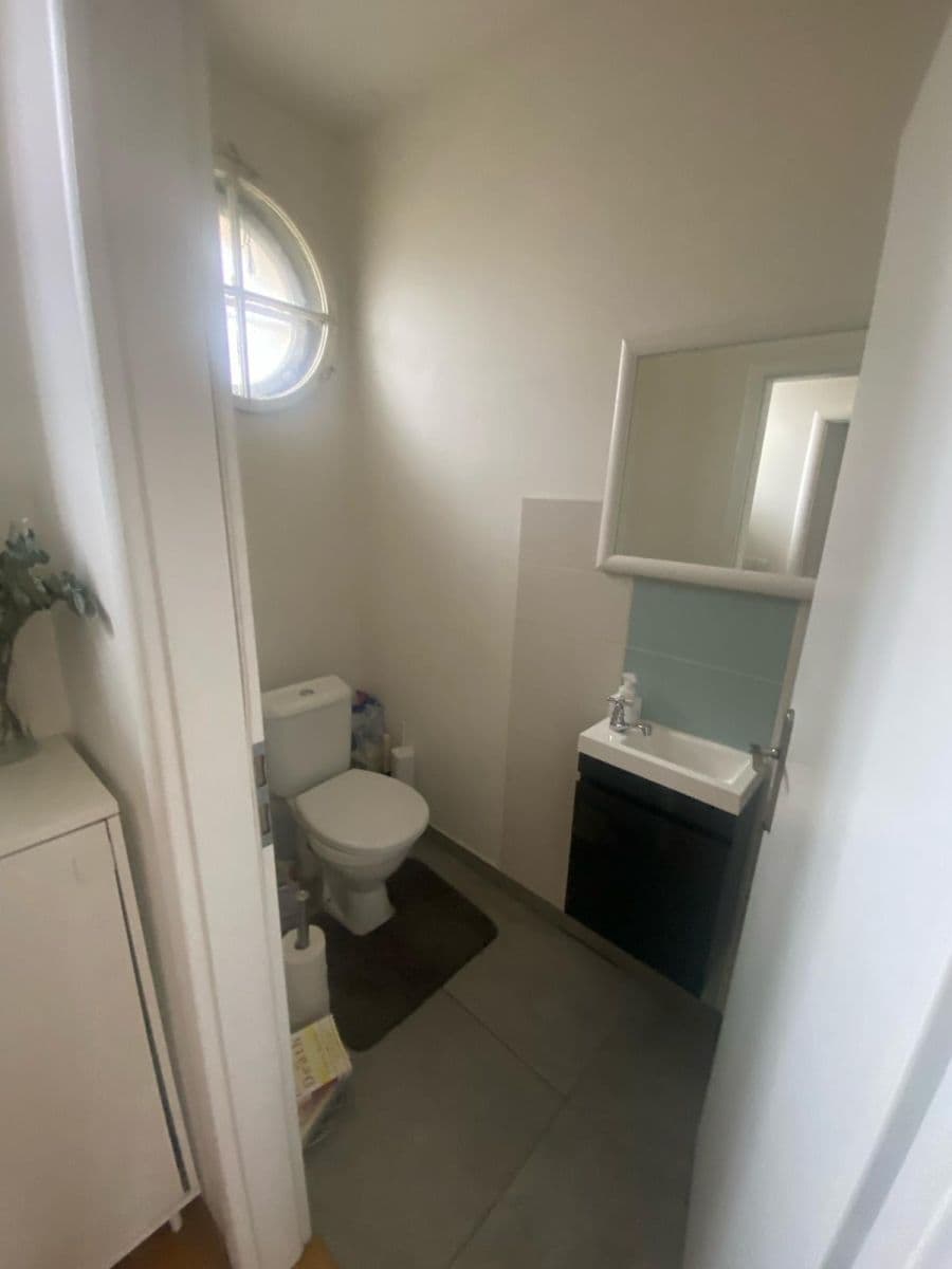 Prenájom bytu 1-izbový 75 m², Pod Hájem, Praha, Praha Prenájom bytu 1-izbový 75 m², Pod Hájem, Praha, Praha