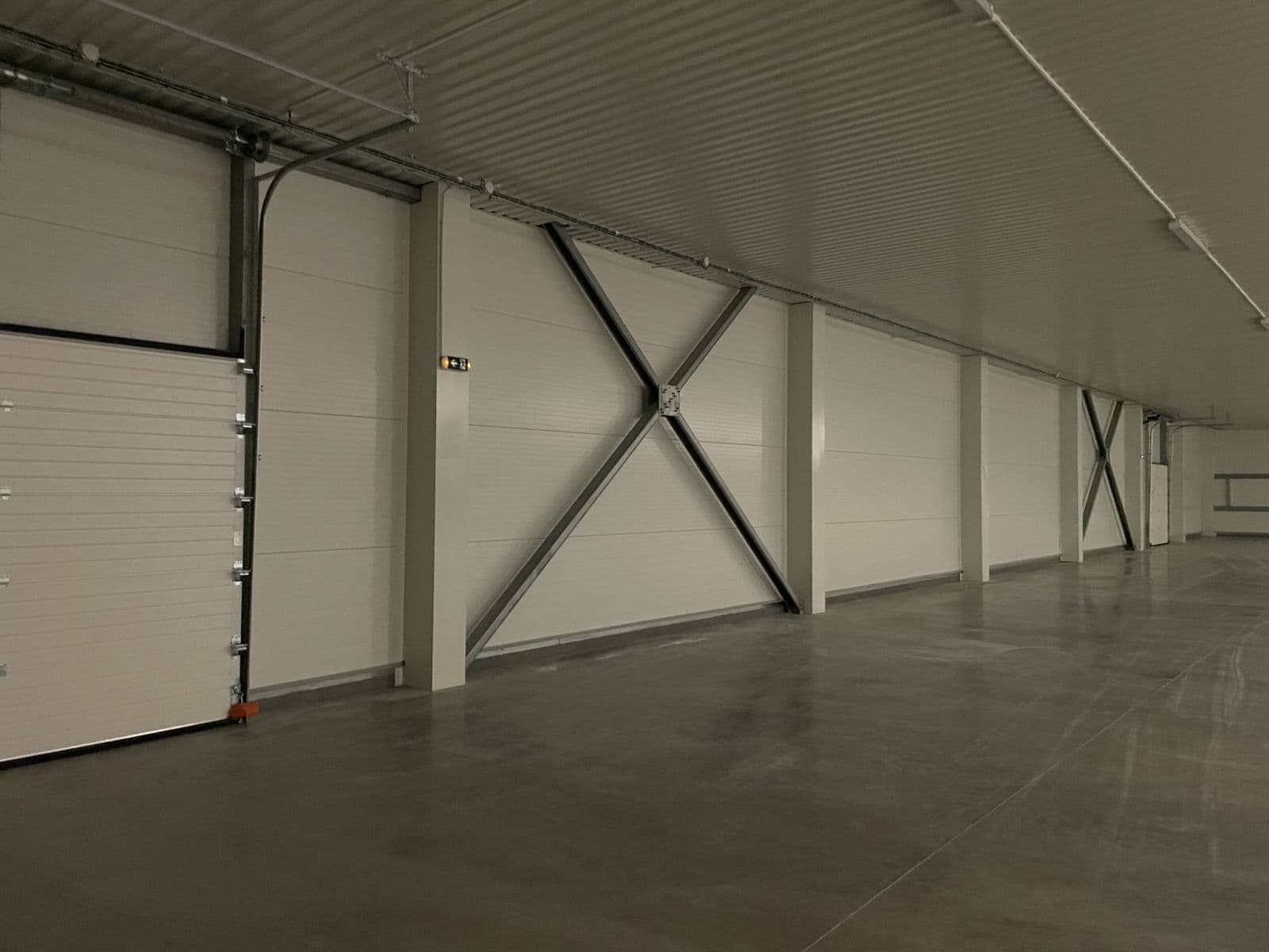 Prenájom nebytového priestoru 1.890 m², Hlavní, Herink, Středočeský kraj Prenájom nebytového priestoru 1.890 m², Hlavní, Herink, Středočeský kraj