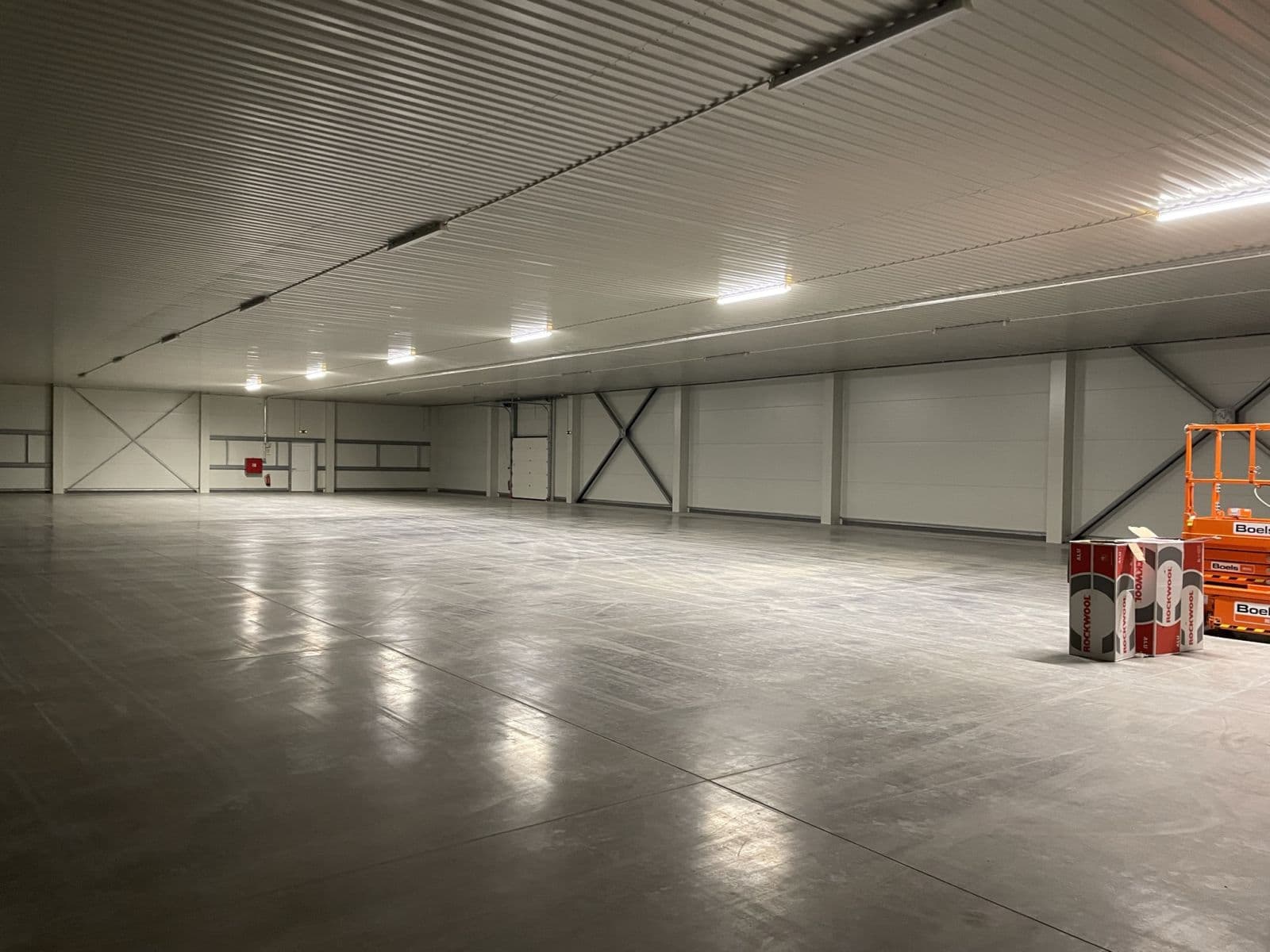 Prenájom nebytového priestoru 1.890 m², Hlavní, Herink, Středočeský kraj Prenájom nebytového priestoru 1.890 m², Hlavní, Herink, Středočeský kraj