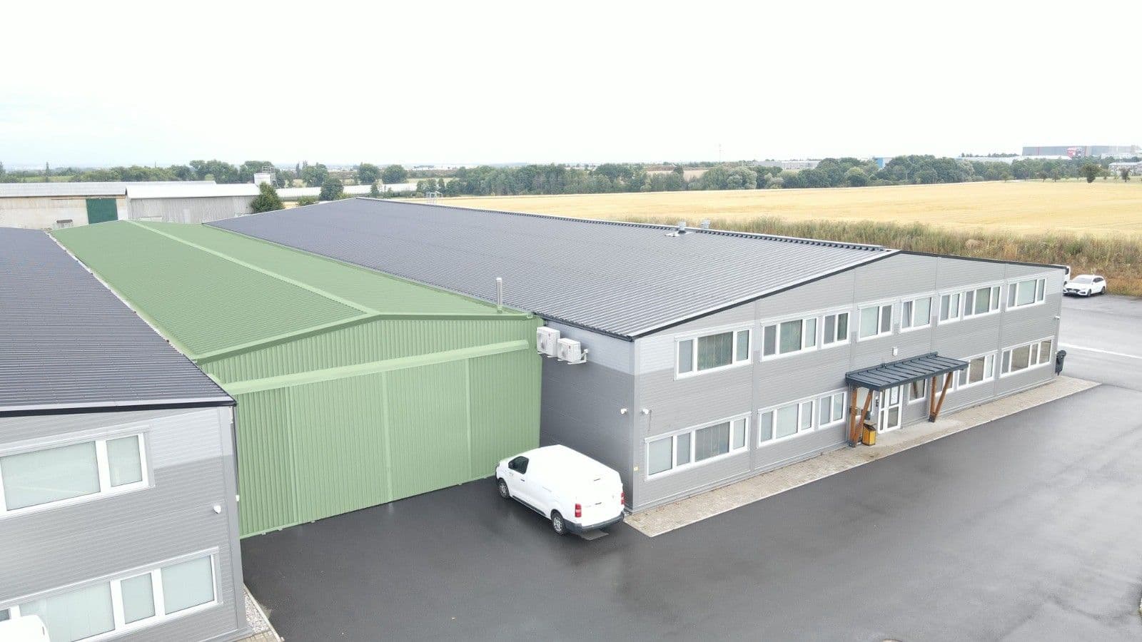 Prenájom nebytového priestoru 1.890 m², Hlavní, Herink, Středočeský kraj Prenájom nebytového priestoru 1.890 m², Hlavní, Herink, Středočeský kraj