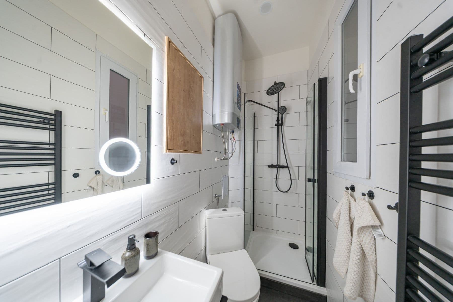 Prenájom bytu 2-izbový 50 m², Jaromírova, Praha, Praha Prenájom bytu 2-izbový 50 m², Jaromírova, Praha, Praha