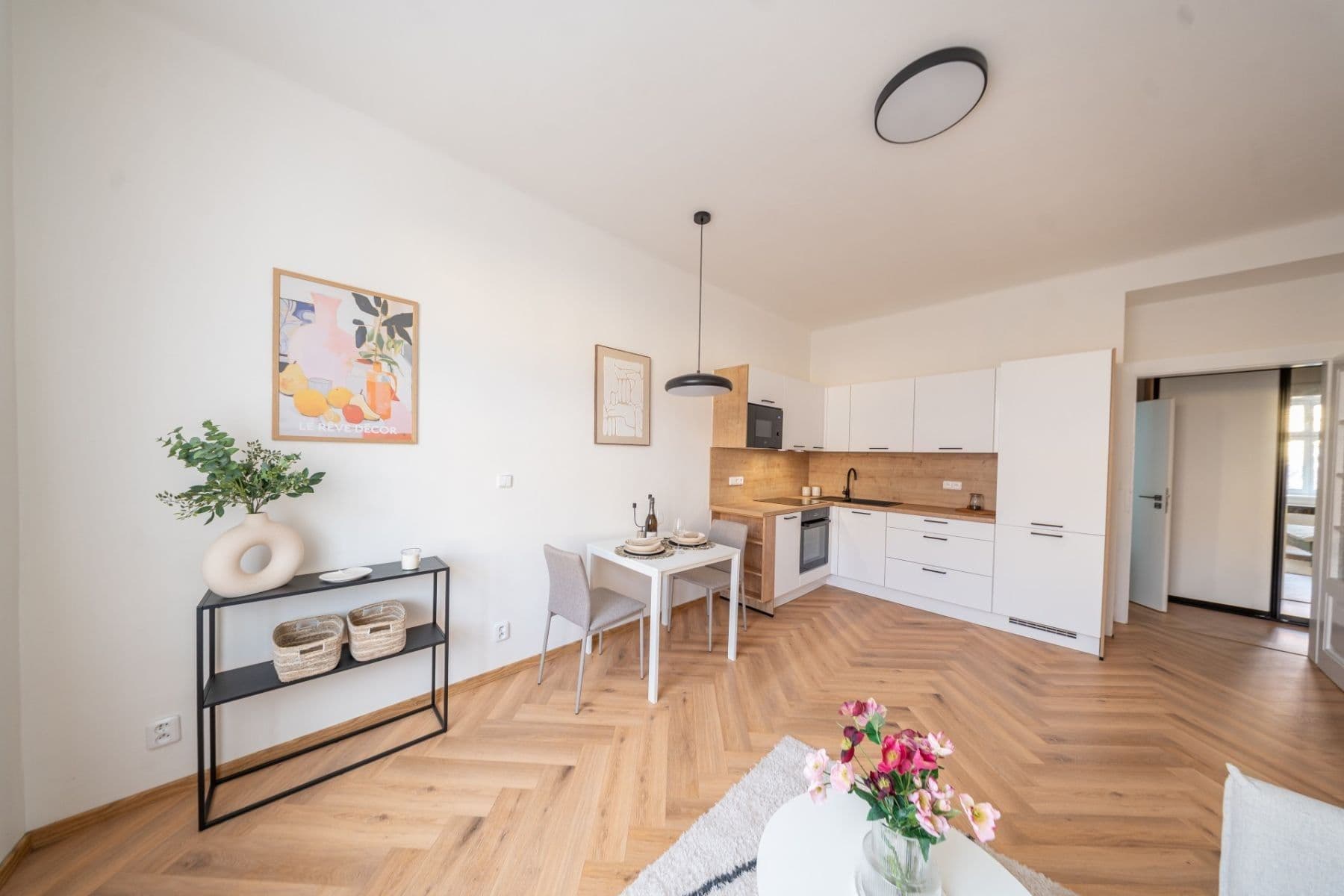 Prenájom bytu 2-izbový 50 m², Jaromírova, Praha, Praha Prenájom bytu 2-izbový 50 m², Jaromírova, Praha, Praha