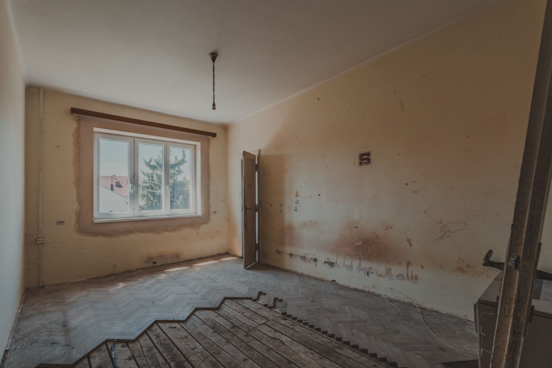 Predaj bytu 4-izbový 116 m², Na Valech, Poděbrady, Středočeský kraj Predaj bytu 4-izbový 116 m², Na Valech, Poděbrady, Středočeský kraj