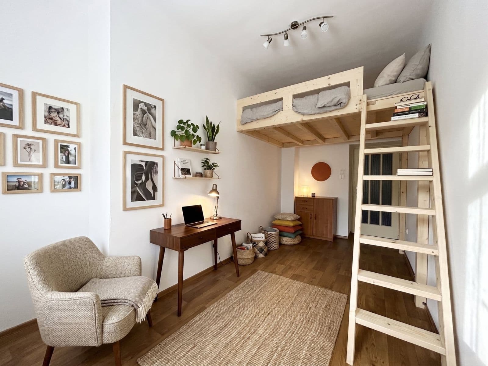 Prenájom bytu 2-izbový 50 m², Vlastislavova, Praha, Praha Prenájom bytu 2-izbový 50 m², Vlastislavova, Praha, Praha