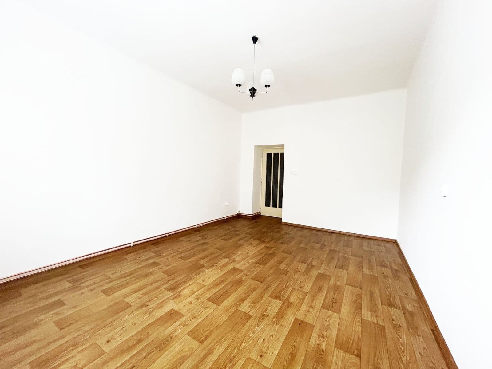 Prenájom bytu 2-izbový 50 m², Vlastislavova, Praha, Praha Prenájom bytu 2-izbový 50 m², Vlastislavova, Praha, Praha