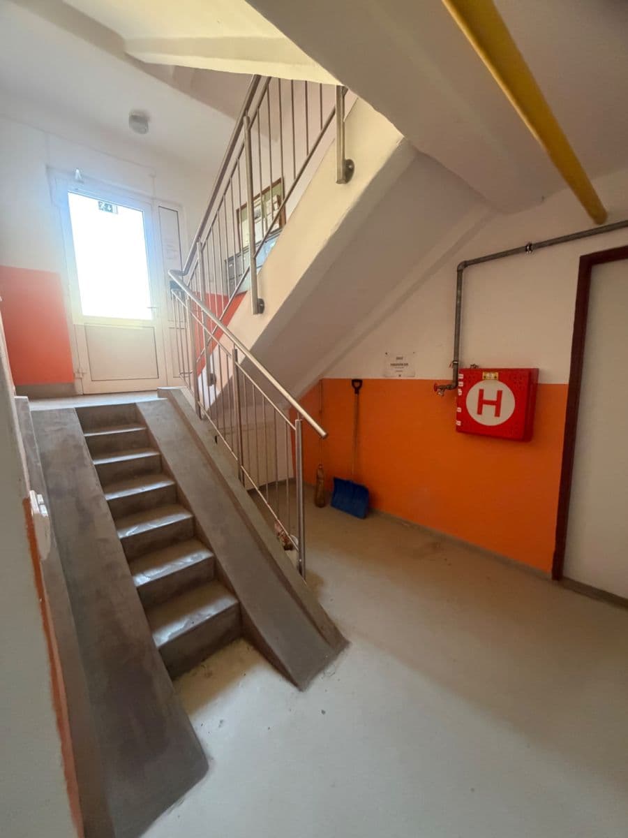 Predaj bytu 1-izbový 30 m², Sídliště, Brandýs nad Labem-Stará Boleslav, Středočeský kraj Predaj bytu 1-izbový 30 m², Sídliště, Brandýs nad Labem-Stará Boleslav, Středočeský kraj