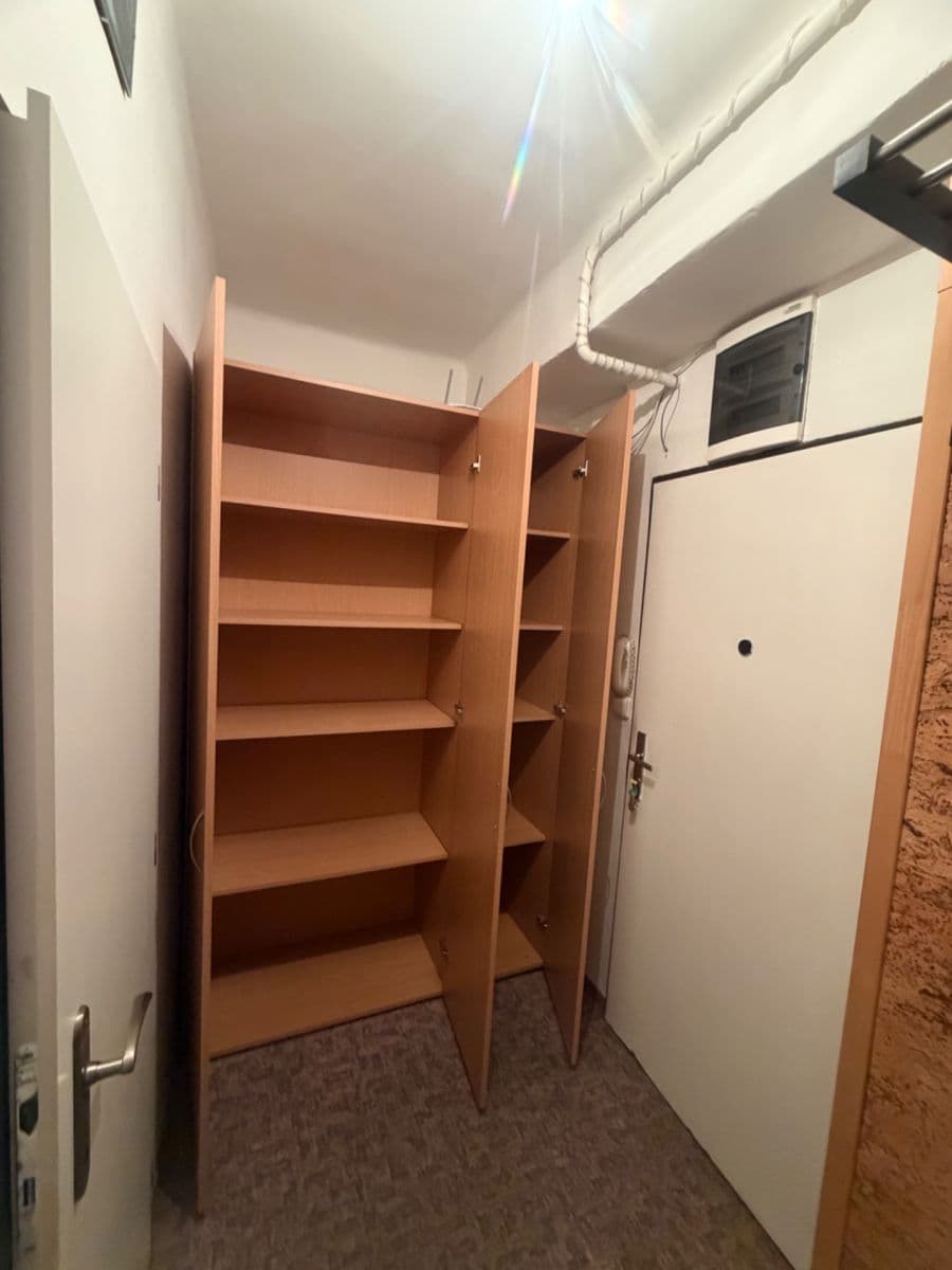 Predaj bytu 1-izbový 30 m², Sídliště, Brandýs nad Labem-Stará Boleslav, Středočeský kraj Predaj bytu 1-izbový 30 m², Sídliště, Brandýs nad Labem-Stará Boleslav, Středočeský kraj