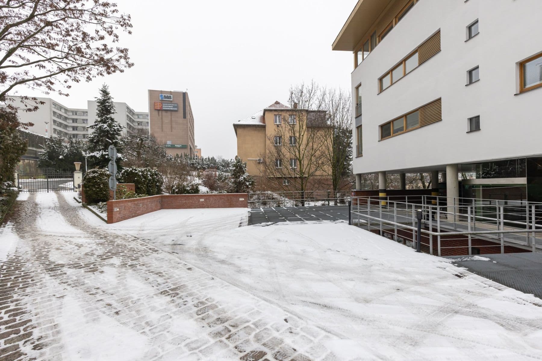 Prenájom bytu 3-izbový 95 m², Na Bučance, Praha, Praha Prenájom bytu 3-izbový 95 m², Na Bučance, Praha, Praha