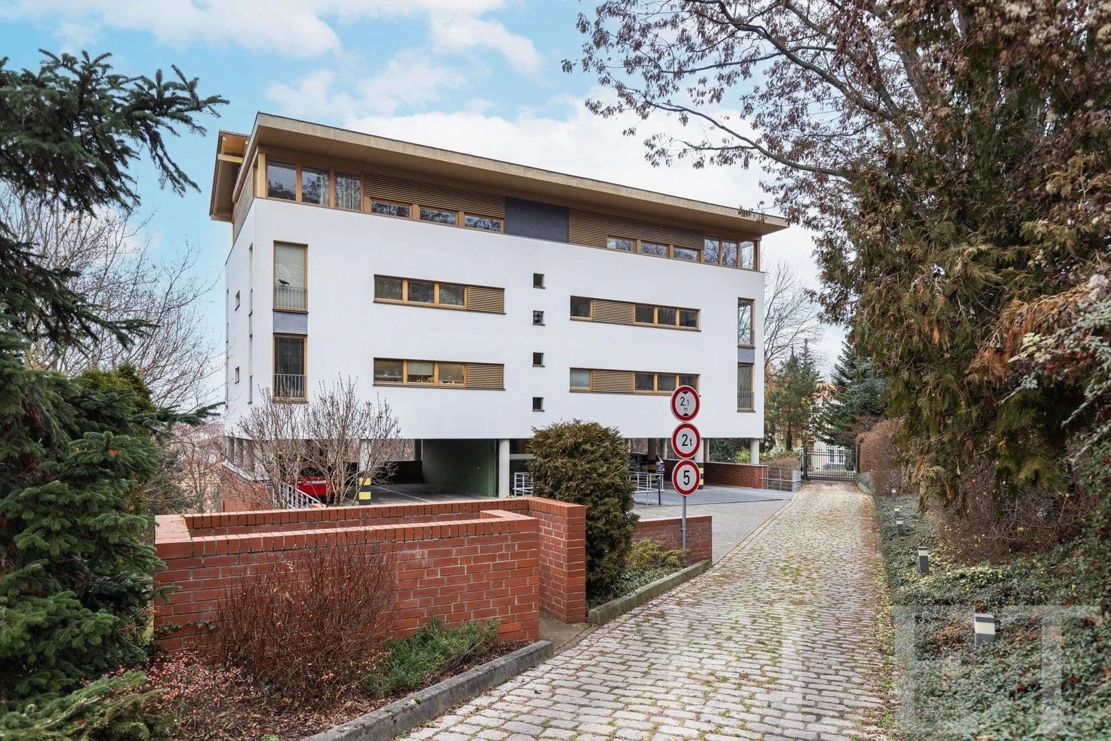 Prenájom bytu 3-izbový 95 m², Na Bučance, Praha, Praha Prenájom bytu 3-izbový 95 m², Na Bučance, Praha, Praha