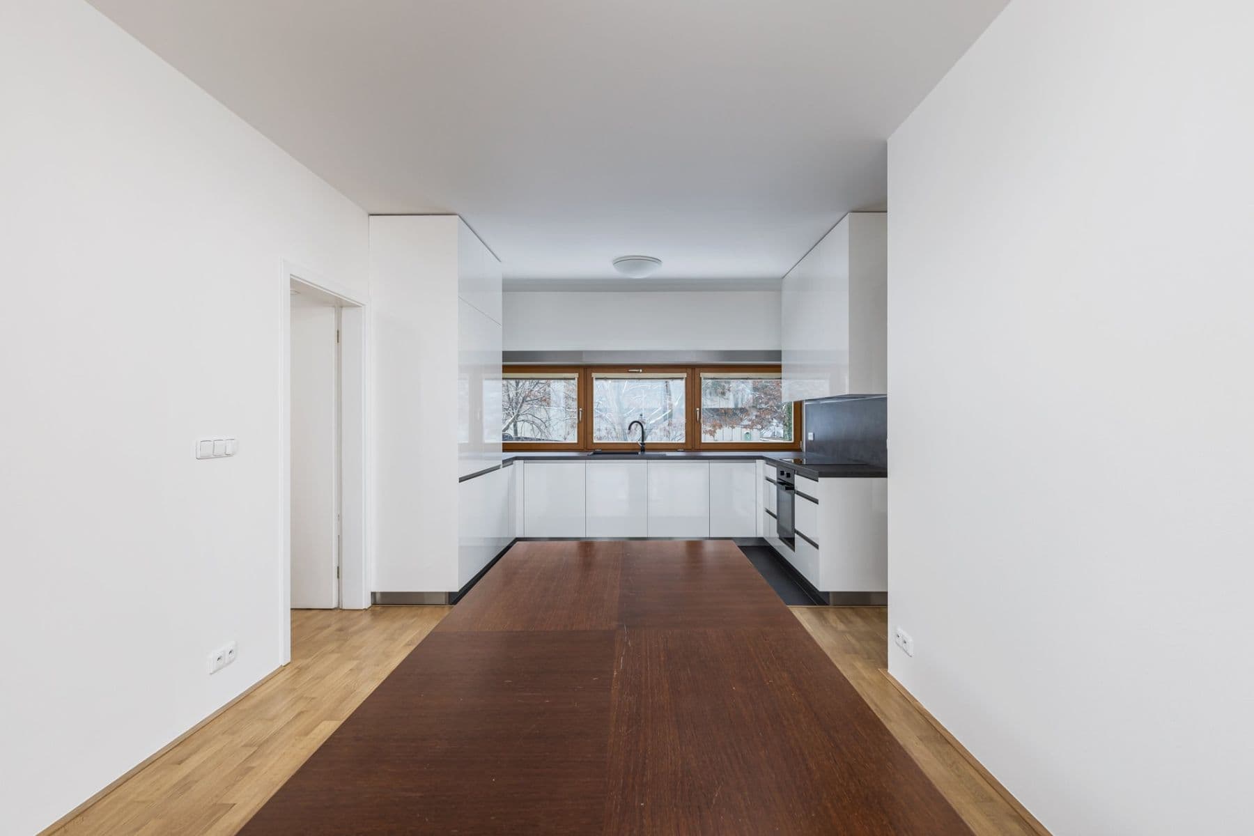Prenájom bytu 3-izbový 95 m², Na Bučance, Praha, Praha Prenájom bytu 3-izbový 95 m², Na Bučance, Praha, Praha