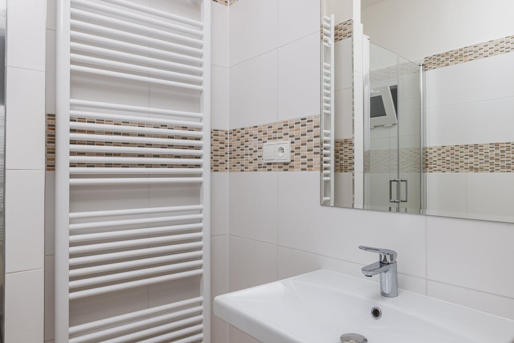 Prenájom bytu 2-izbový 47 m², Baranova, Praha, Praha Prenájom bytu 2-izbový 47 m², Baranova, Praha, Praha