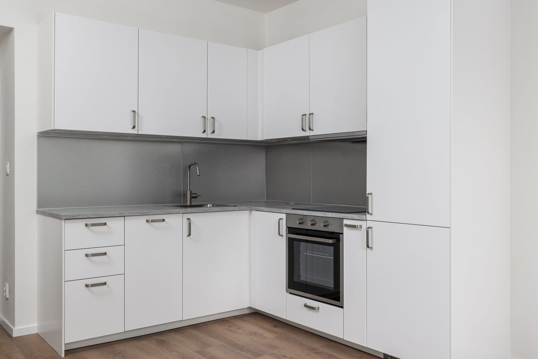 Prenájom bytu 2-izbový 47 m², Baranova, Praha, Praha Prenájom bytu 2-izbový 47 m², Baranova, Praha, Praha