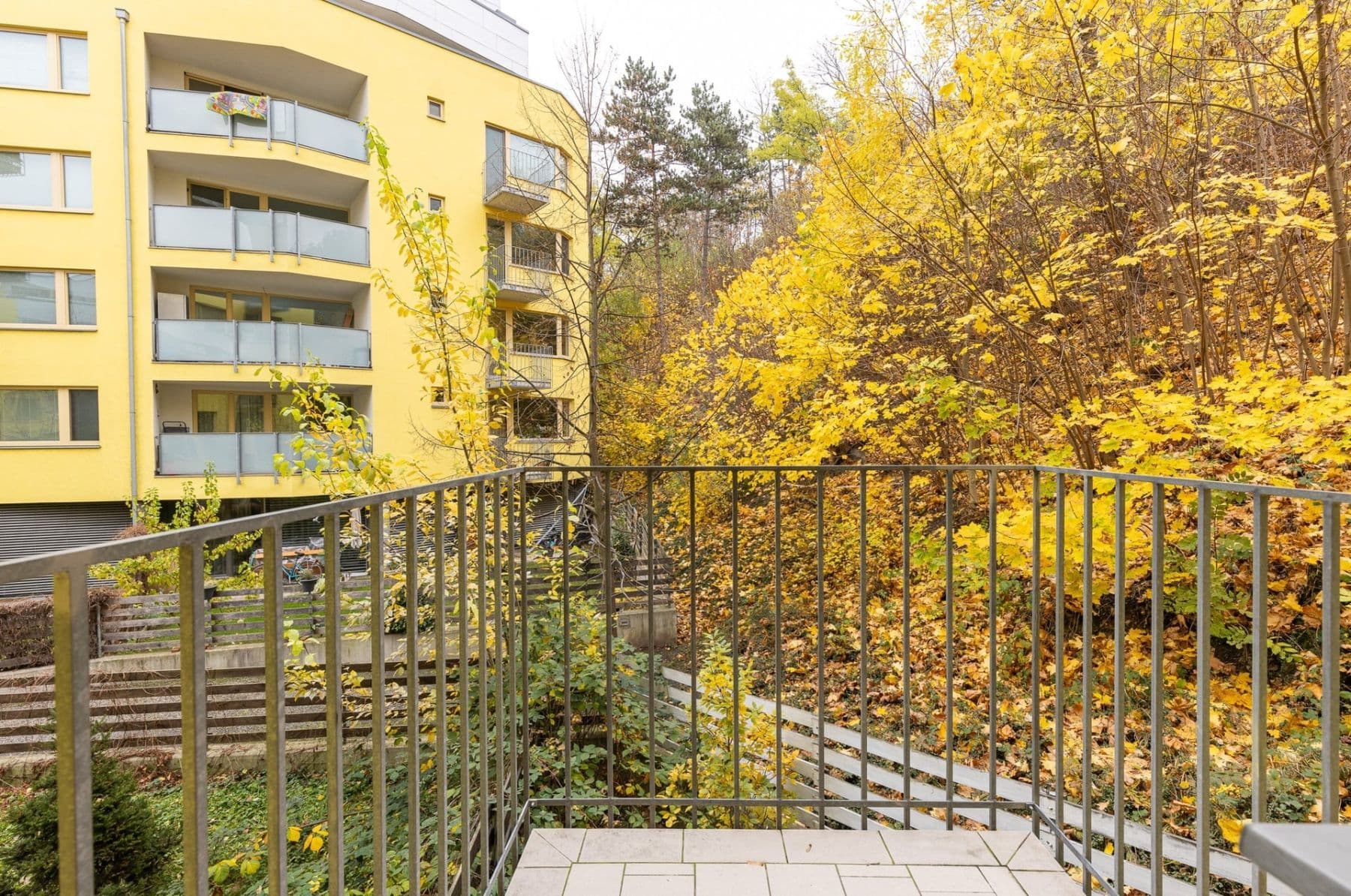 Prenájom bytu 4-izbový 117 m², Jeseniova, Praha, Praha Prenájom bytu 4-izbový 117 m², Jeseniova, Praha, Praha