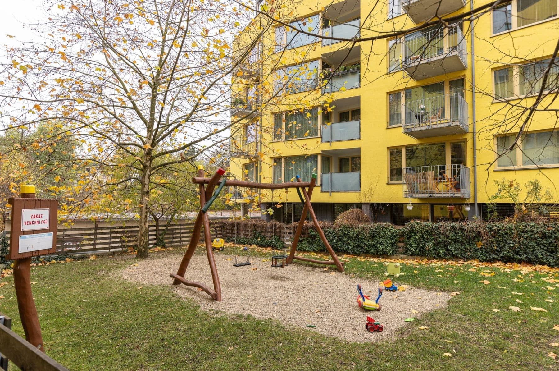 Prenájom bytu 4-izbový 117 m², Jeseniova, Praha, Praha Prenájom bytu 4-izbový 117 m², Jeseniova, Praha, Praha
