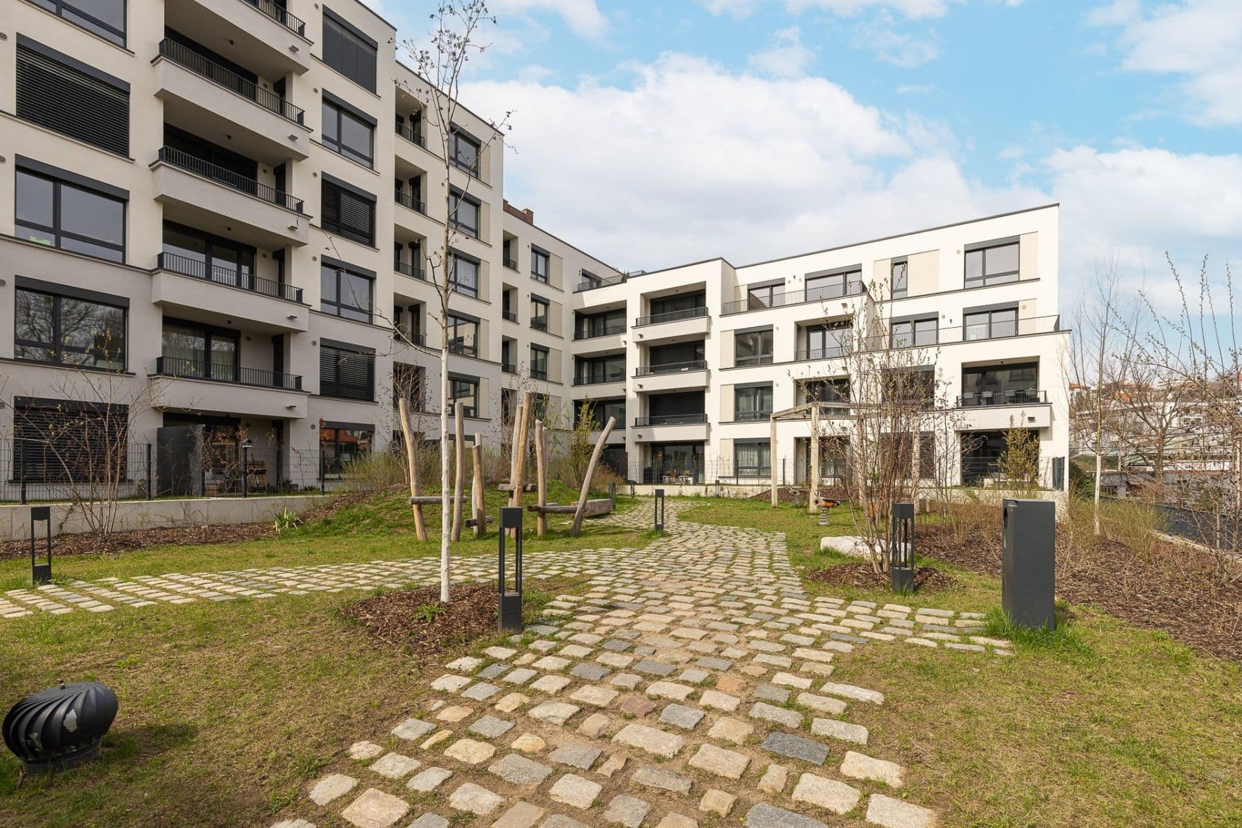 Prenájom bytu 2-izbový 66 m², Mužíkova, Praha, Praha Prenájom bytu 2-izbový 66 m², Mužíkova, Praha, Praha