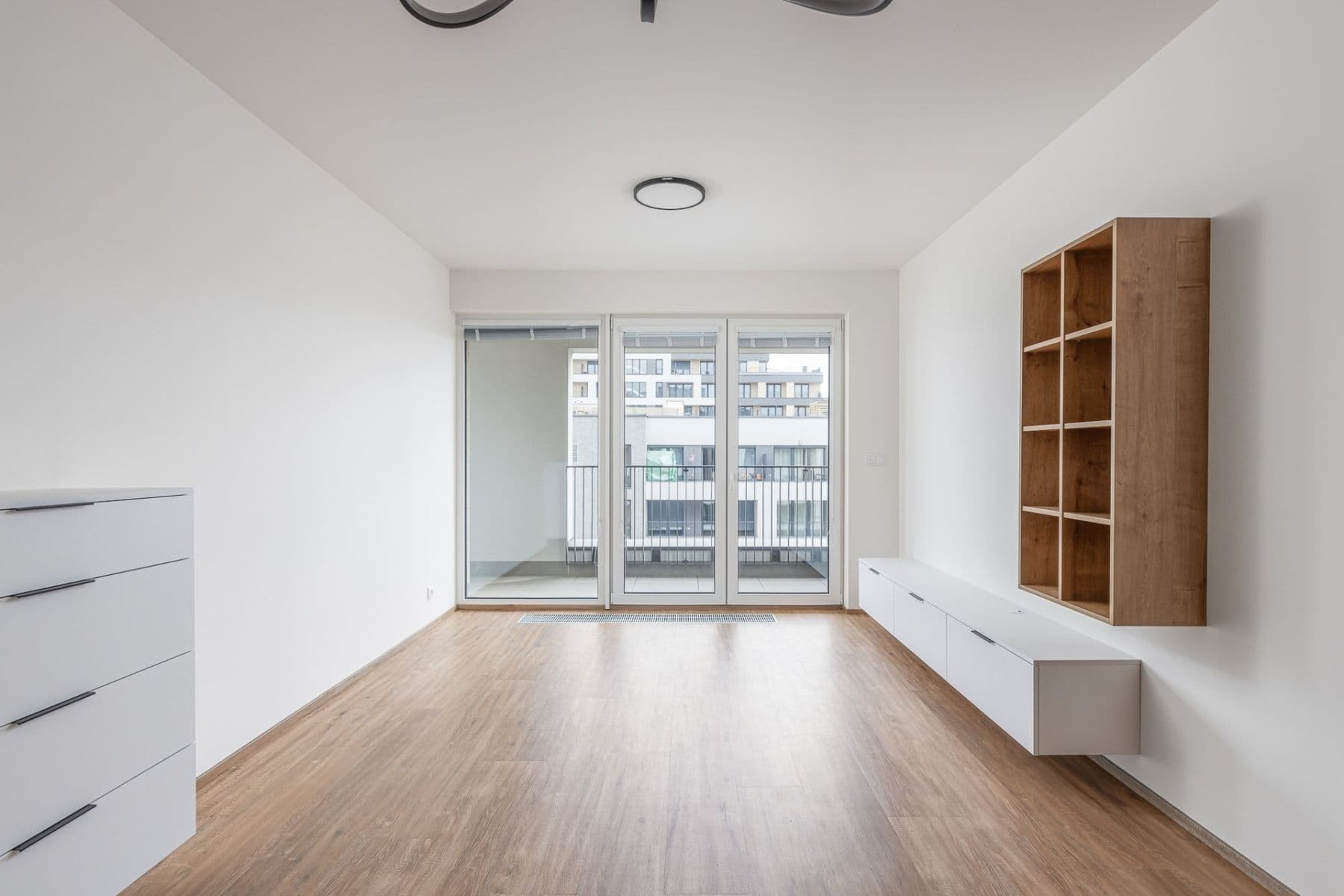 Prenájom bytu 3-izbový 86 m², Poděbradská, Praha, Praha Prenájom bytu 3-izbový 86 m², Poděbradská, Praha, Praha