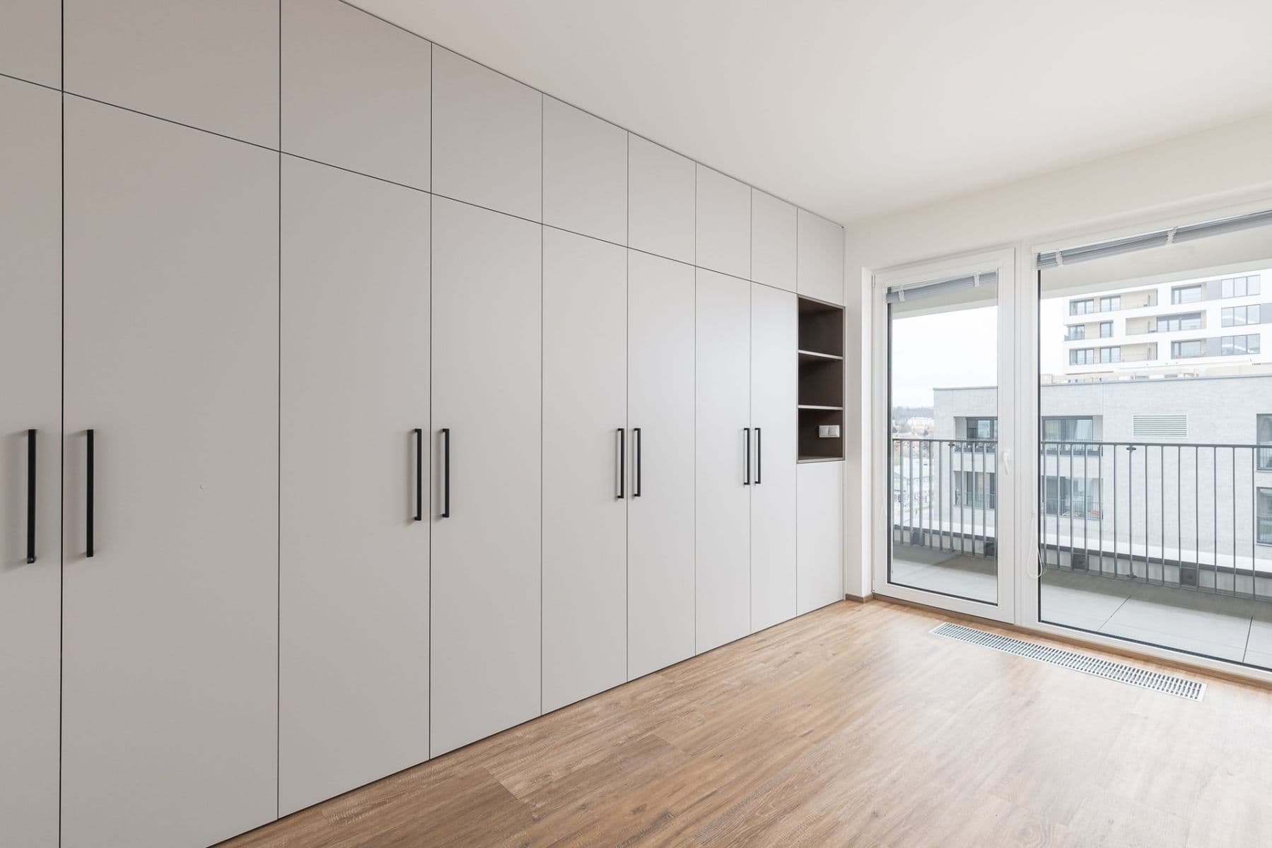 Prenájom bytu 3-izbový 86 m², Poděbradská, Praha, Praha Prenájom bytu 3-izbový 86 m², Poděbradská, Praha, Praha