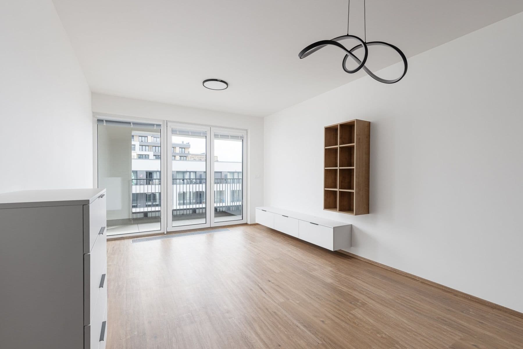 Prenájom bytu 3-izbový 86 m², Poděbradská, Praha, Praha Prenájom bytu 3-izbový 86 m², Poděbradská, Praha, Praha