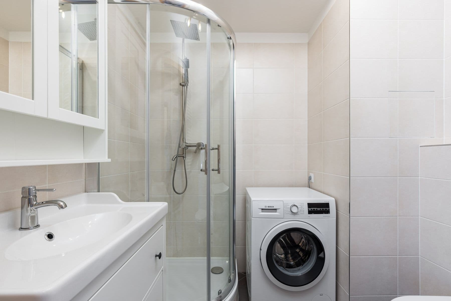Prenájom bytu 1-izbový 33 m², Toufarova, Praha, Praha Prenájom bytu 1-izbový 33 m², Toufarova, Praha, Praha