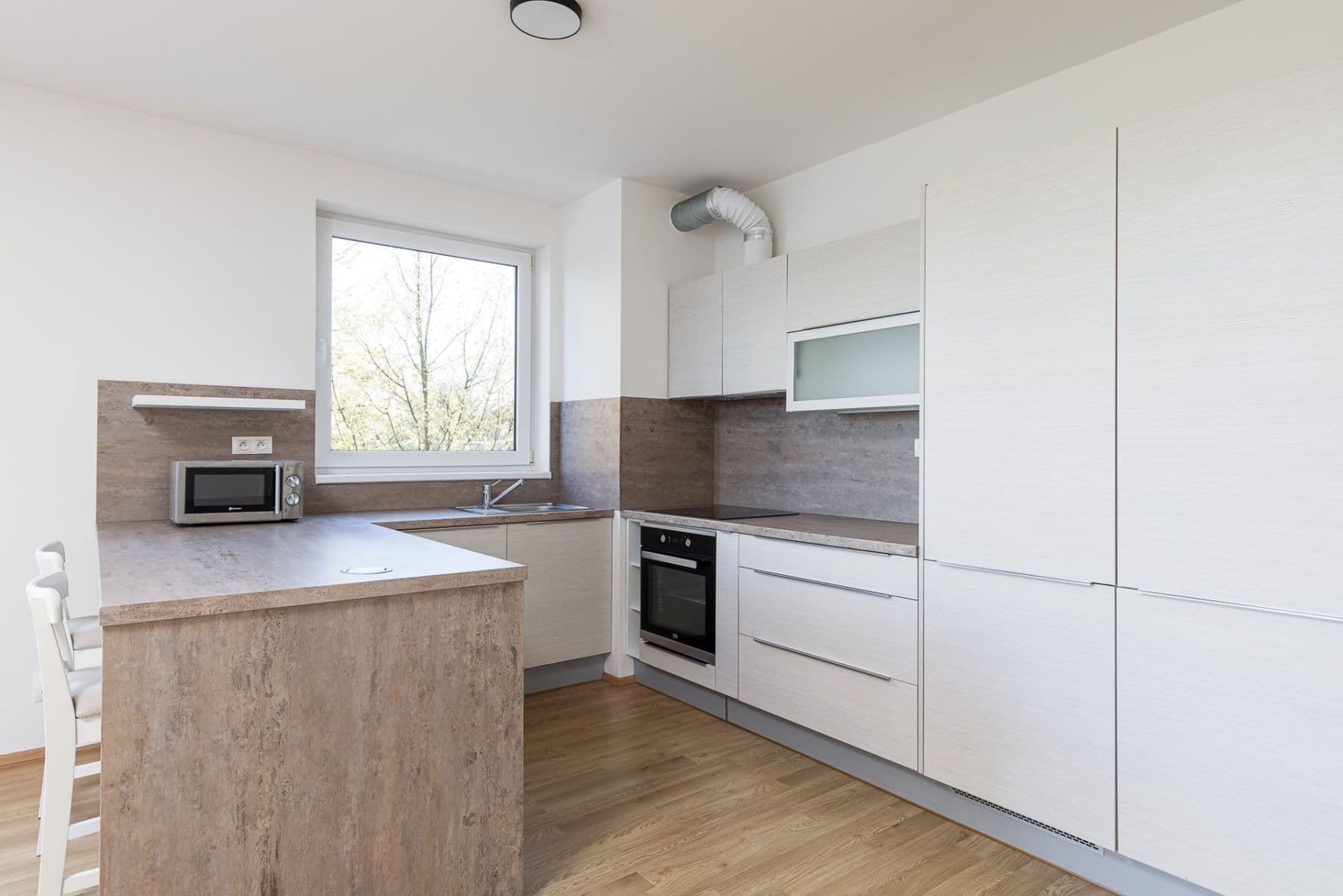Prenájom bytu 2-izbový 56 m², Hevlínská, Praha, Praha Prenájom bytu 2-izbový 56 m², Hevlínská, Praha, Praha