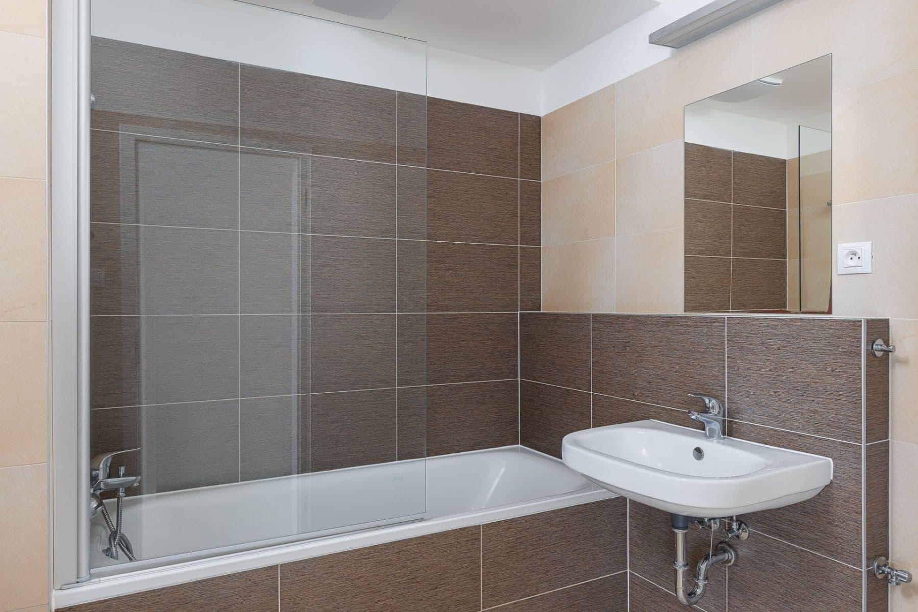 Prenájom bytu 2-izbový 56 m², Hevlínská, Praha, Praha Prenájom bytu 2-izbový 56 m², Hevlínská, Praha, Praha