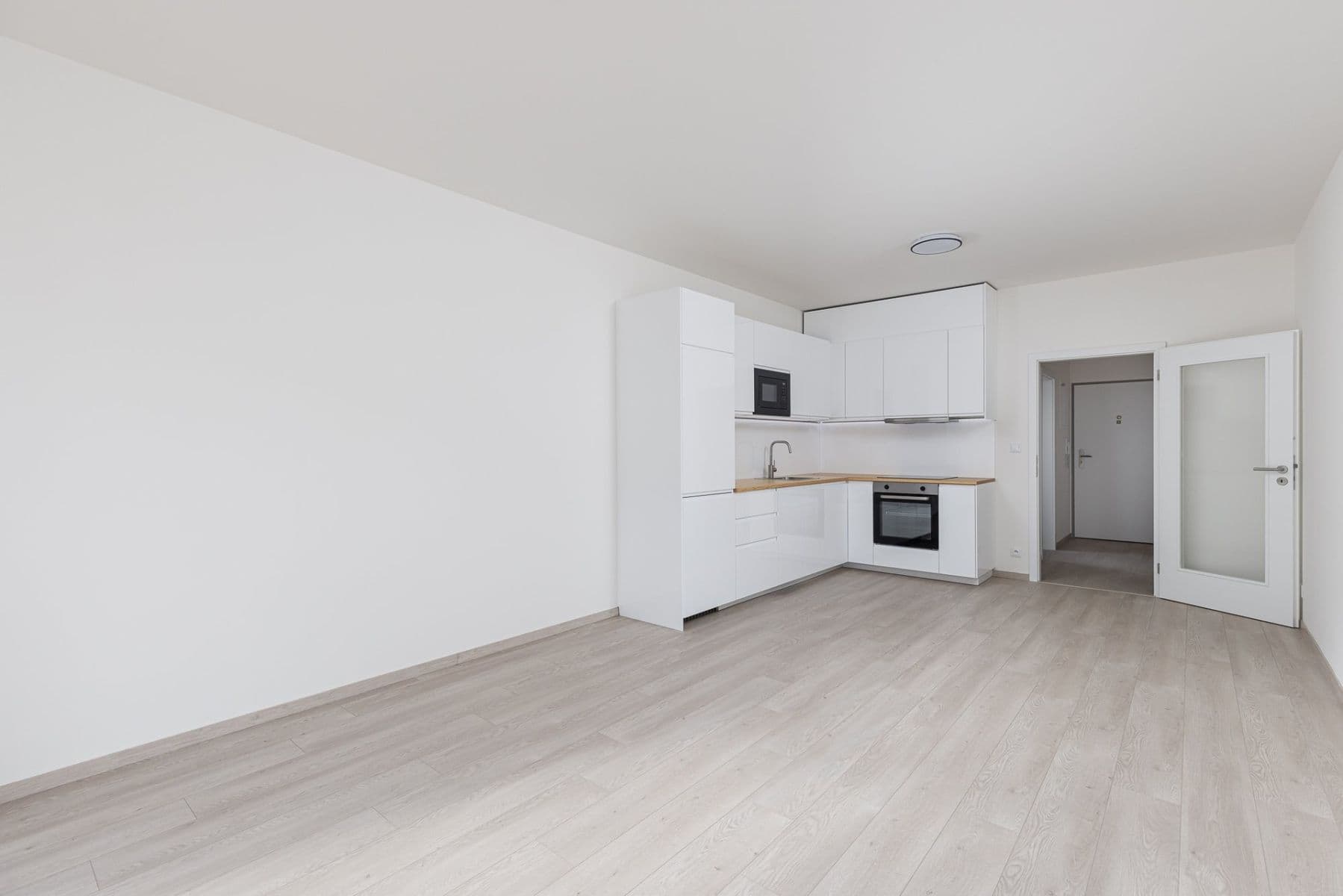 Prenájom bytu 1-izbový 38 m², Gerstelova, Praha, Praha Prenájom bytu 1-izbový 38 m², Gerstelova, Praha, Praha