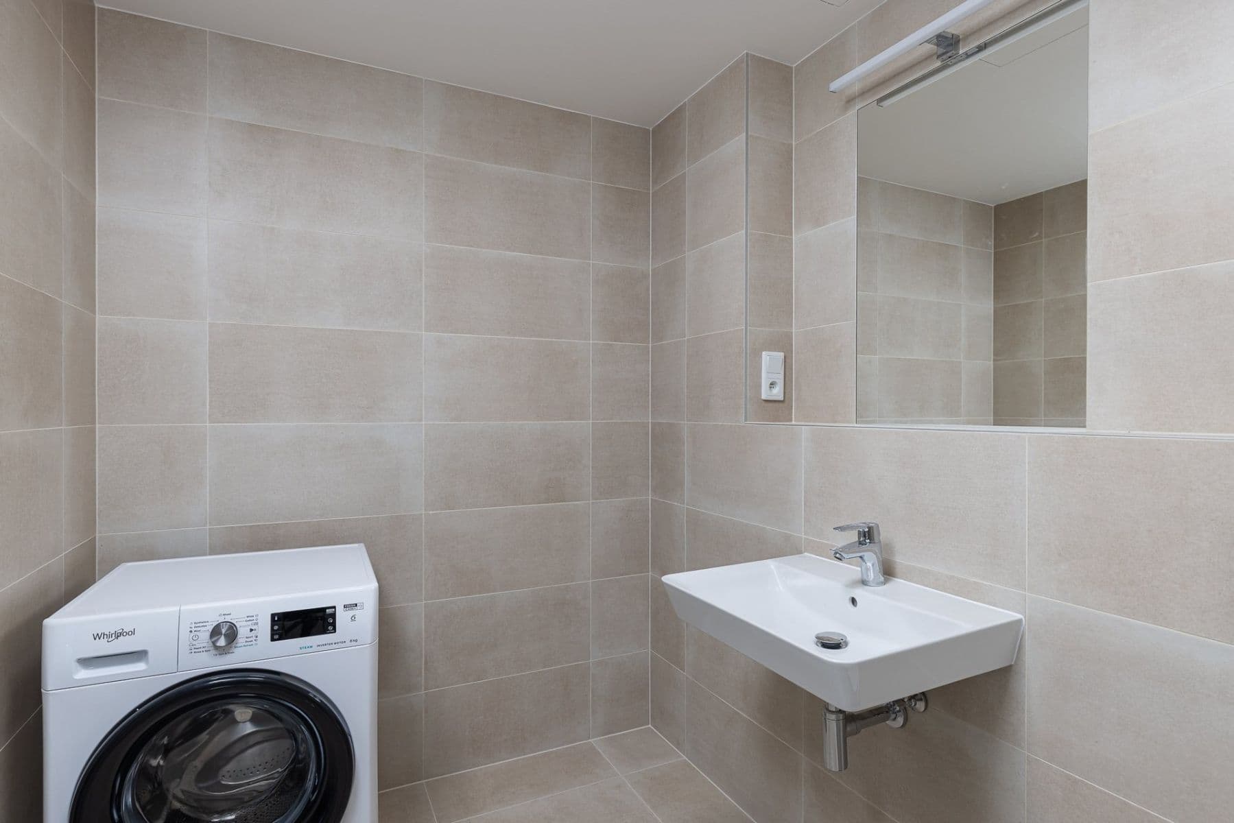 Prenájom bytu 2-izbový 47 m², Hodkovická, Praha, Praha Prenájom bytu 2-izbový 47 m², Hodkovická, Praha, Praha
