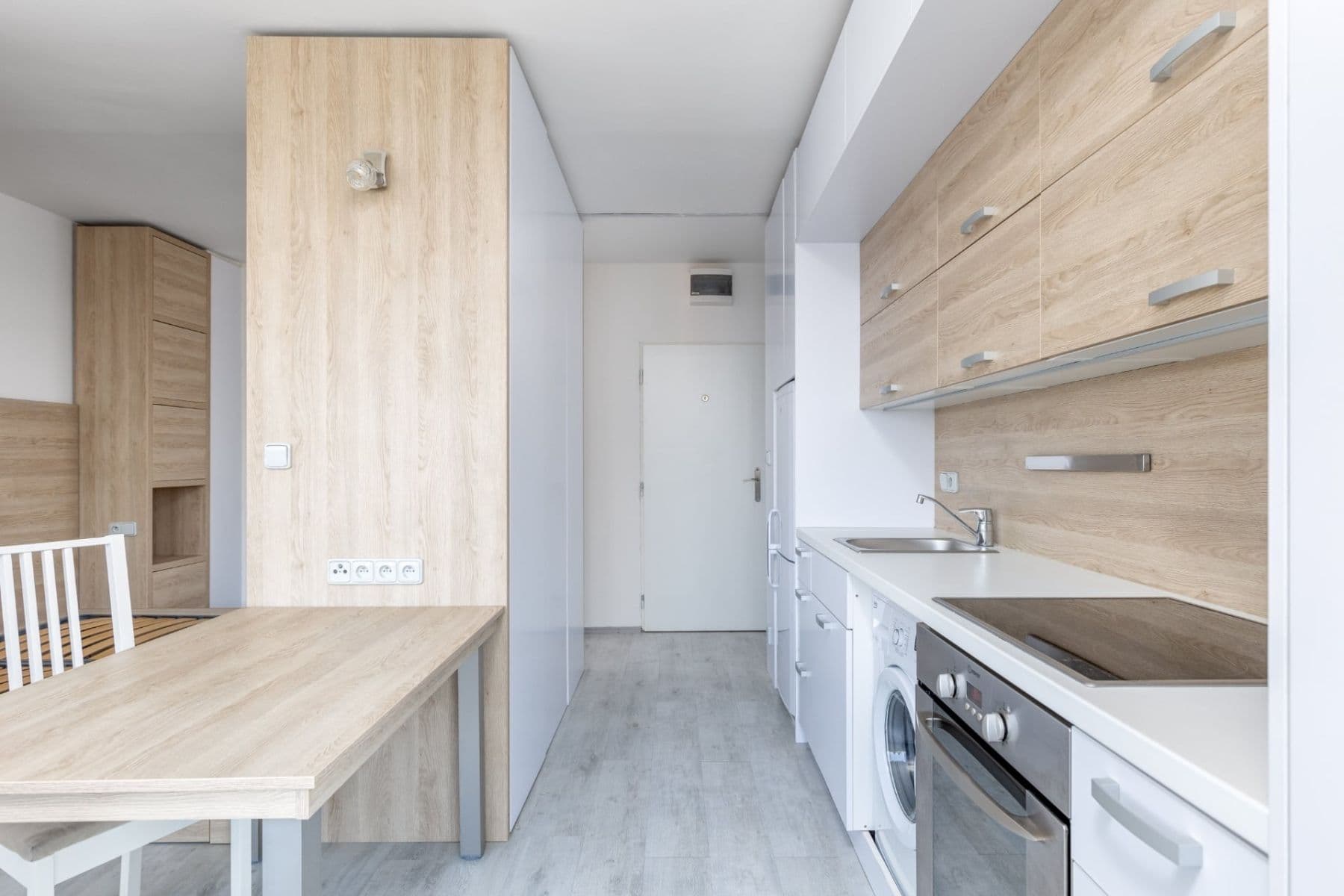 Prenájom bytu 1-izbový 31 m², Topolová, Praha, Praha Prenájom bytu 1-izbový 31 m², Topolová, Praha, Praha