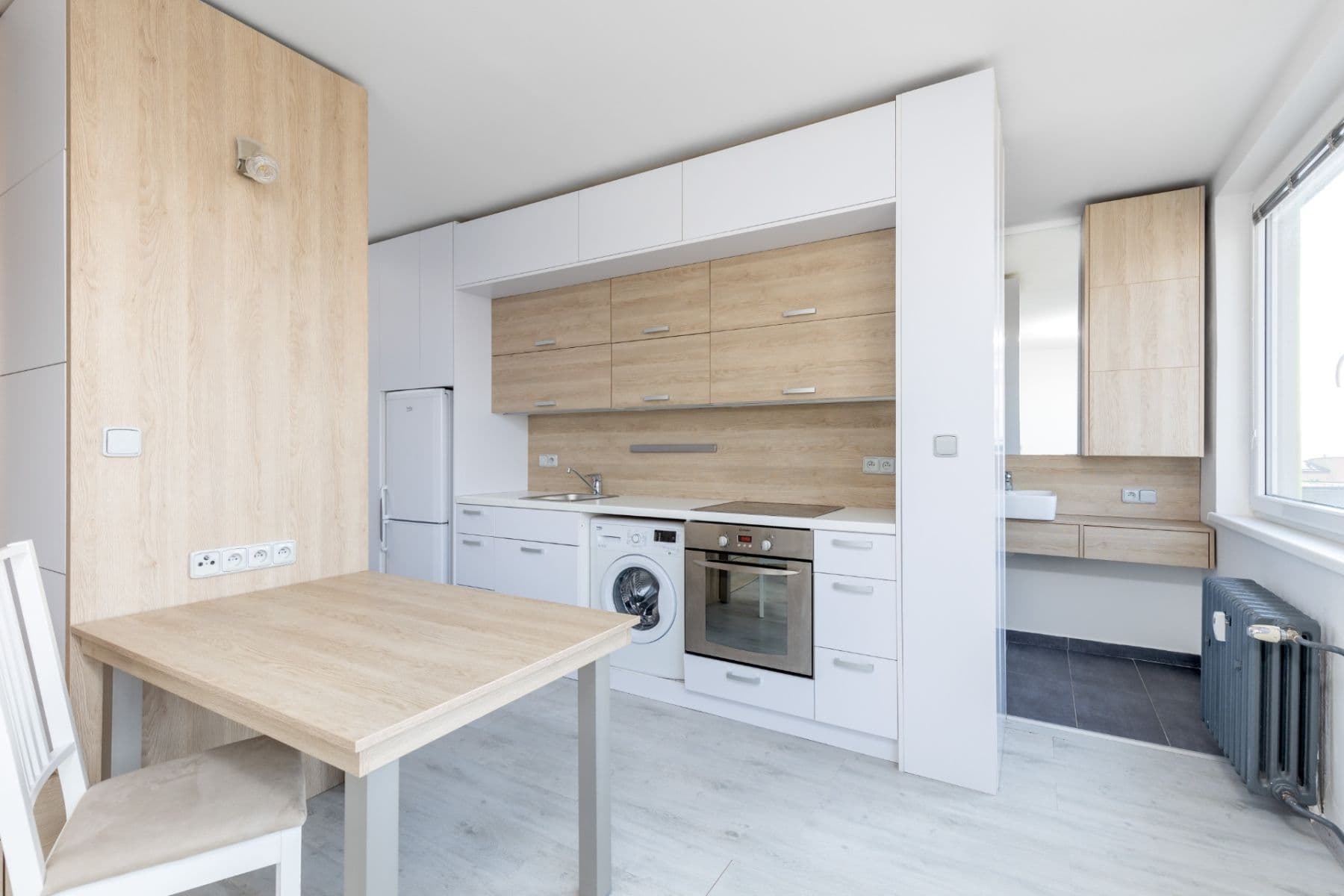 Prenájom bytu 1-izbový 31 m², Topolová, Praha, Praha Prenájom bytu 1-izbový 31 m², Topolová, Praha, Praha
