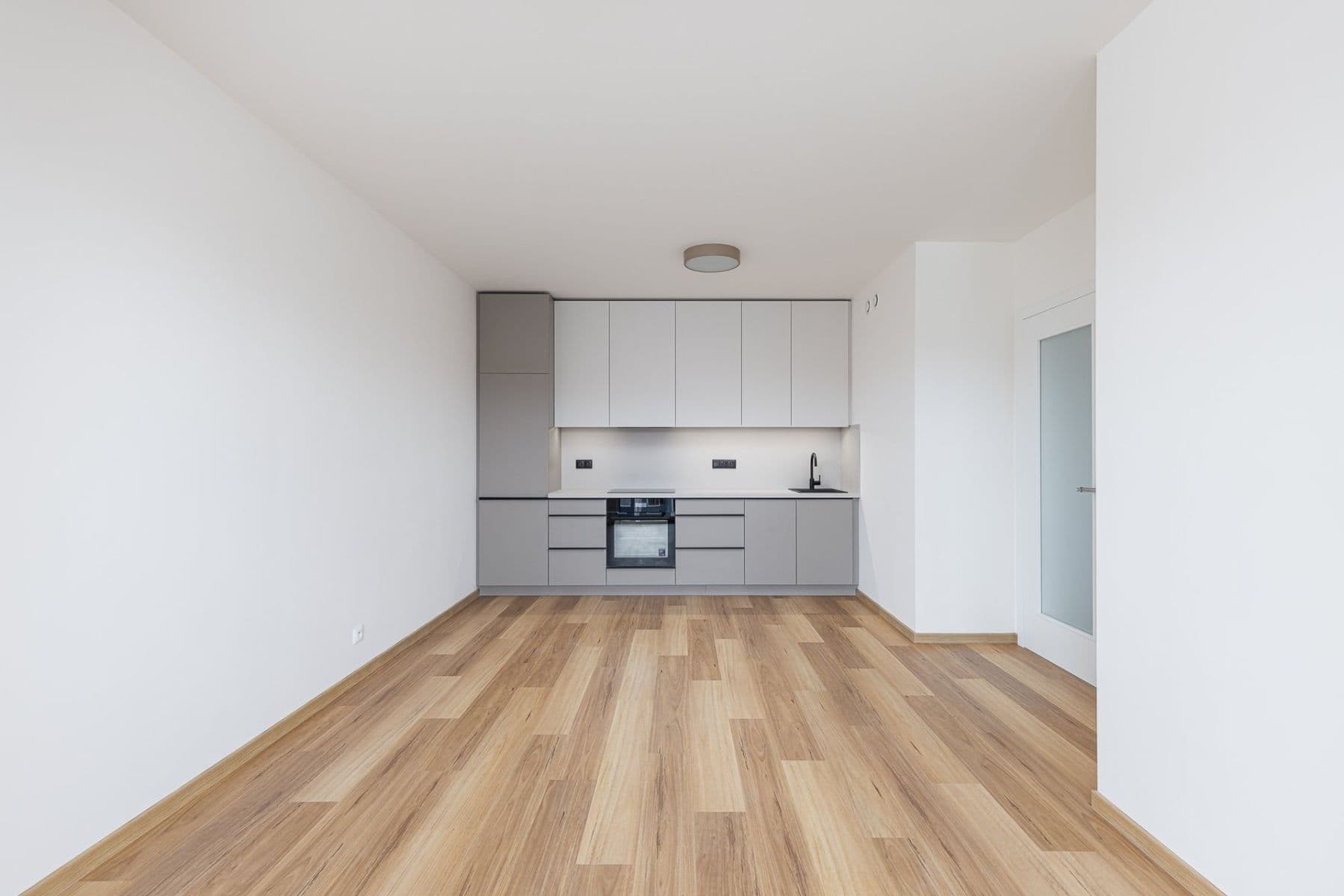 Prenájom bytu 2-izbový 51 m², Kolmanova, Praha, Praha Prenájom bytu 2-izbový 51 m², Kolmanova, Praha, Praha