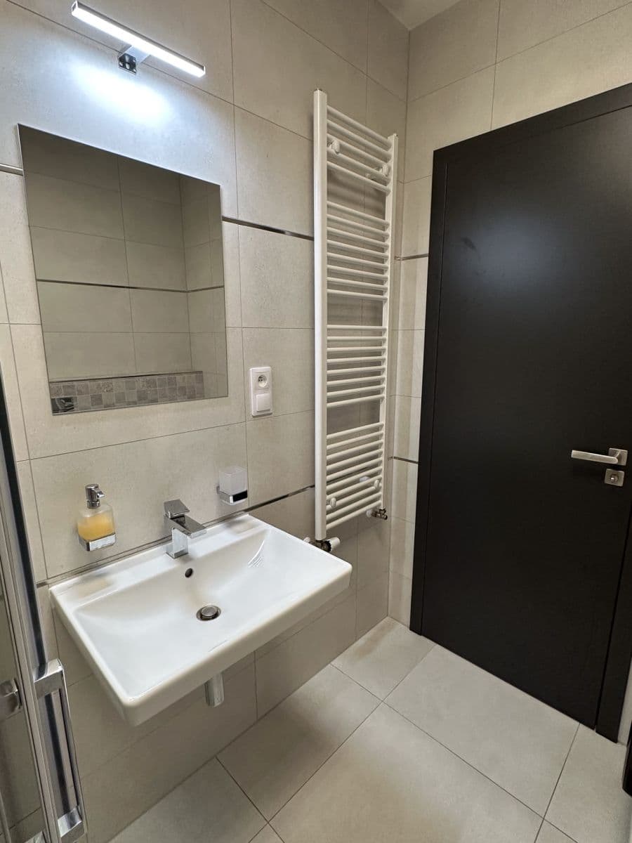 Prenájom bytu 2-izbový 50 m², Měchnovská, Praha, Praha Prenájom bytu 2-izbový 50 m², Měchnovská, Praha, Praha