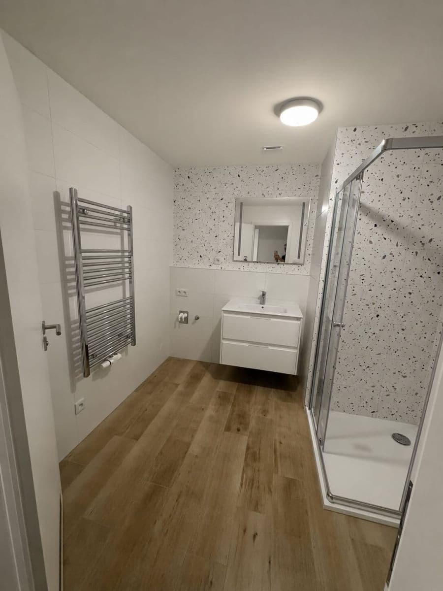 Prenájom bytu 1-izbový 32 m², Železná, Plzeň, Plzeňský kraj Prenájom bytu 1-izbový 32 m², Železná, Plzeň, Plzeňský kraj