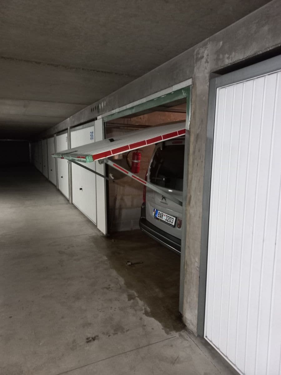 Predaj garáže 19 m², Štěpařská, Praha, Praha Predaj garáže 19 m², Štěpařská, Praha, Praha