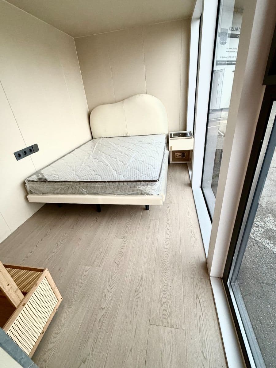 Predaj garáže 23 m², Praha, Praha Predaj garáže 23 m², Praha, Praha