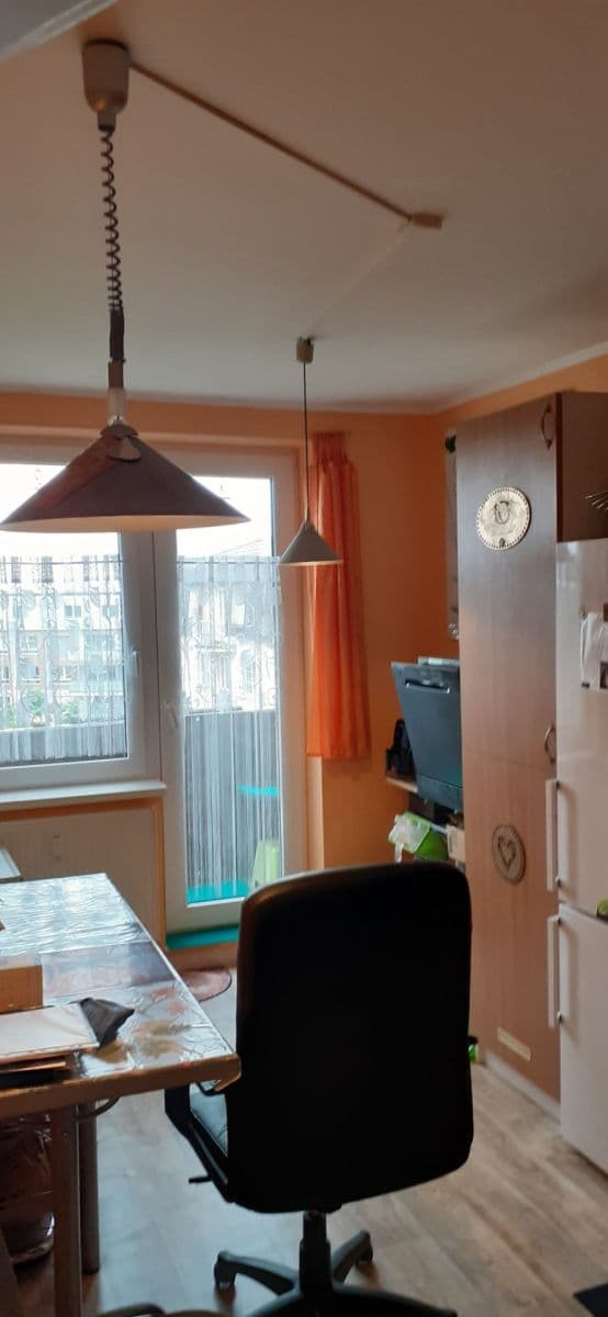 Prenájom bytu 1-izbový 48 m², Topolová, Olomouc, Olomoucký kraj Prenájom bytu 1-izbový 48 m², Topolová, Olomouc, Olomoucký kraj
