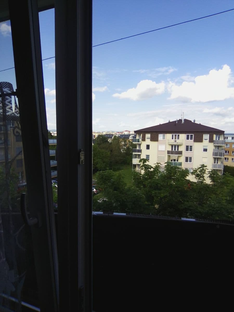 Prenájom bytu 1-izbový 48 m², Topolová, Olomouc, Olomoucký kraj Prenájom bytu 1-izbový 48 m², Topolová, Olomouc, Olomoucký kraj