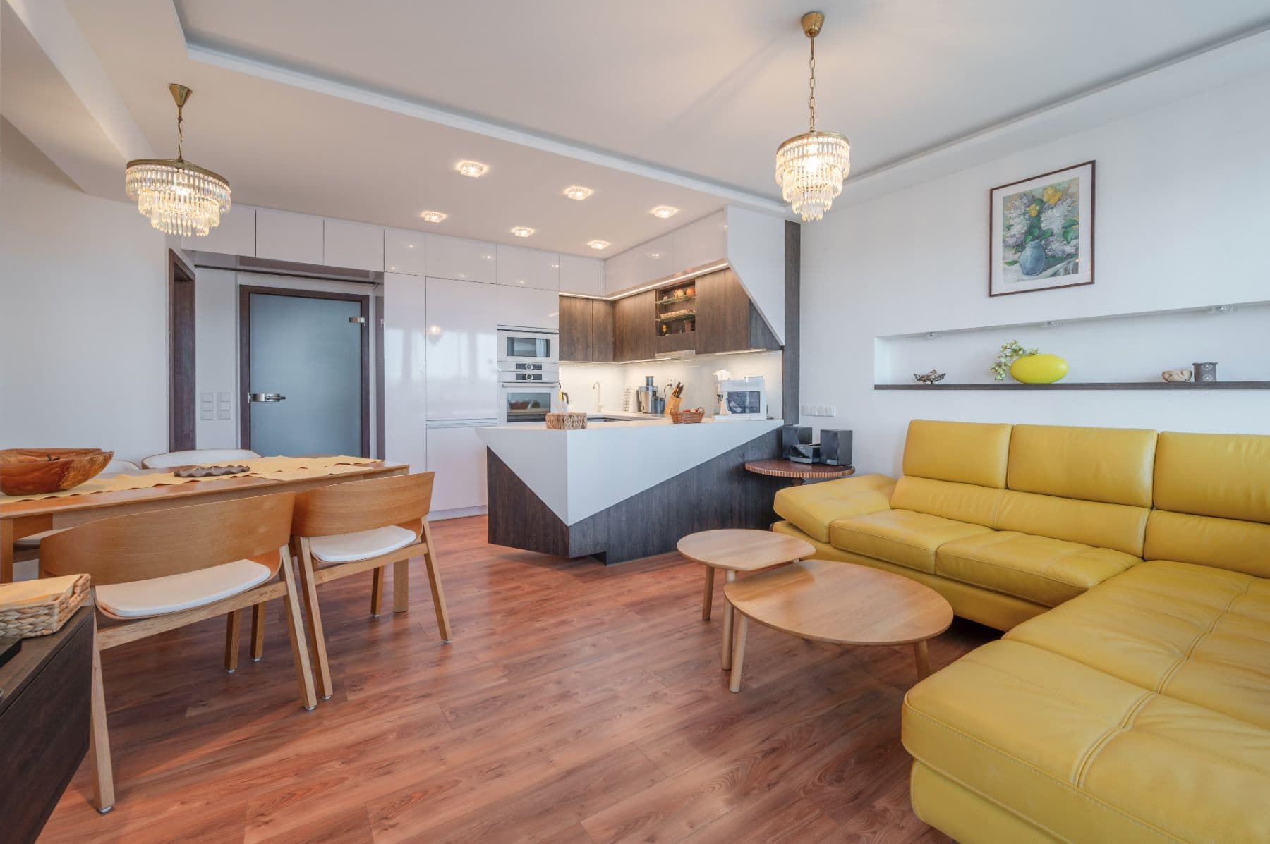 Prenájom bytu 3-izbový 72 m², Švédská, Praha, Praha Prenájom bytu 3-izbový 72 m², Švédská, Praha, Praha