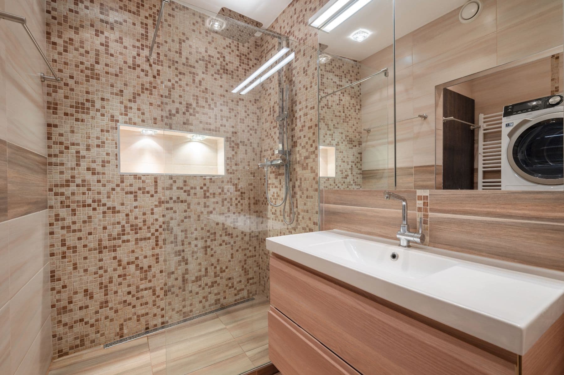 Prenájom bytu 3-izbový 72 m², Švédská, Praha, Praha Prenájom bytu 3-izbový 72 m², Švédská, Praha, Praha