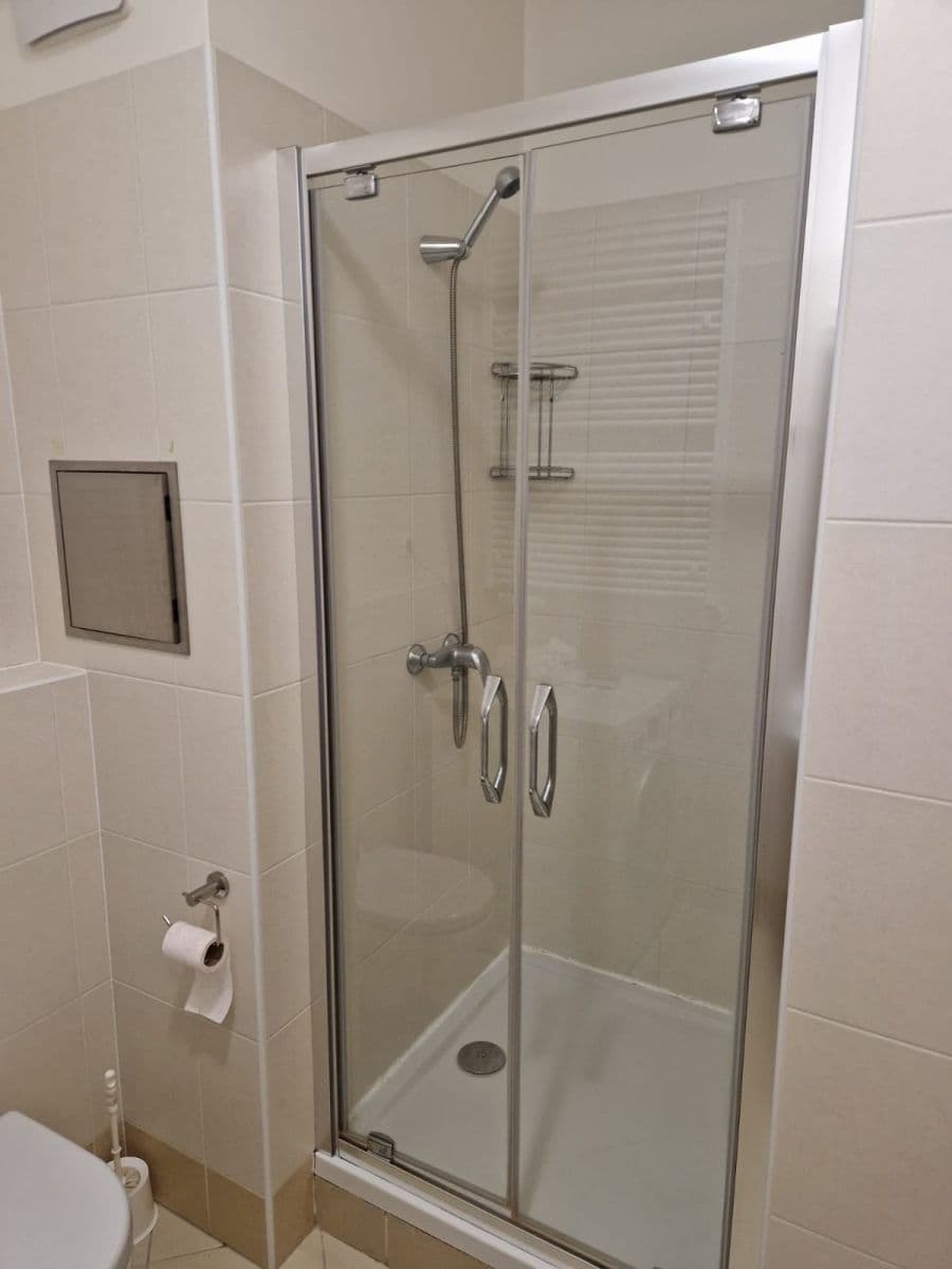 Prenájom bytu 1-izbový 29 m², Hornoměcholupská, Praha, Praha Prenájom bytu 1-izbový 29 m², Hornoměcholupská, Praha, Praha