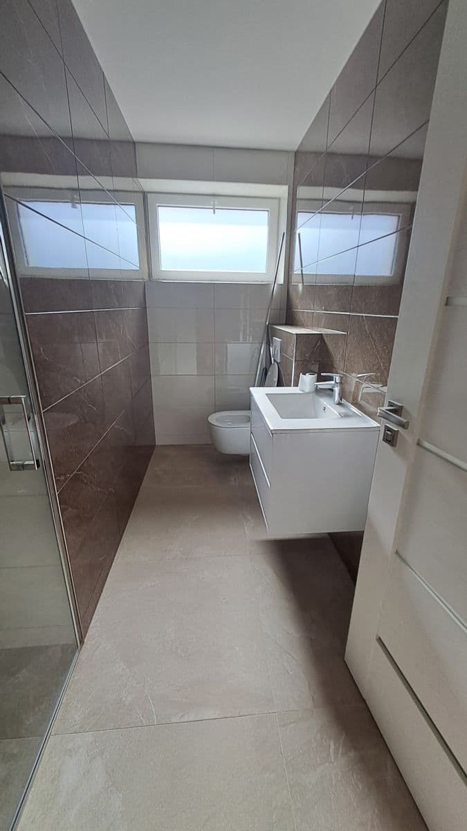 Prenájom domu 127 m², pozemek 1.000 m², Na Statku, Tuklaty, Středočeský kraj Prenájom domu 127 m², pozemek 1.000 m², Na Statku, Tuklaty, Středočeský kraj