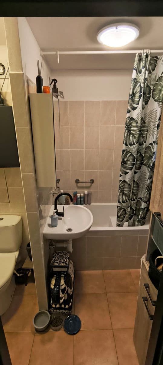 Predaj bytu 2-izbový 45 m², Zvoncovitá, Praha, Praha Predaj bytu 2-izbový 45 m², Zvoncovitá, Praha, Praha
